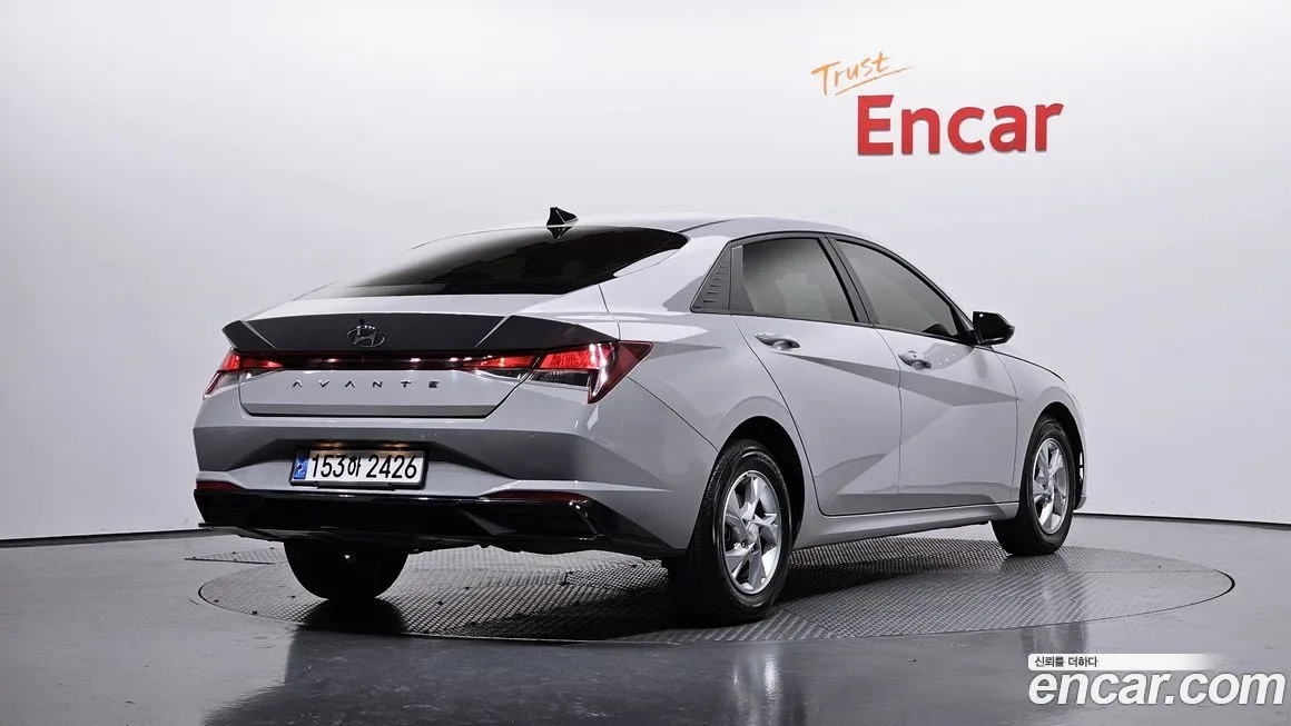 Hyundai AVANTE — фото 2