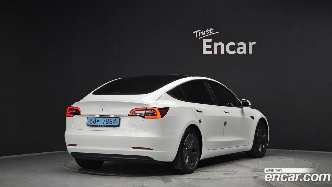 Tesla Model 3 2021 из KR, фото 2