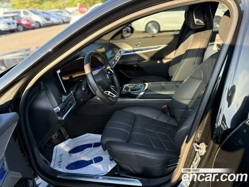 BMW i7 2024 из KR, фото 10
