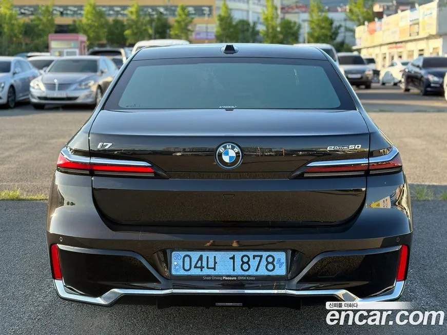 BMW i7 2024 из KR, фото 3