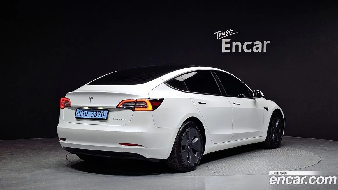 Tesla Model 3 2022 из KR, фото 2