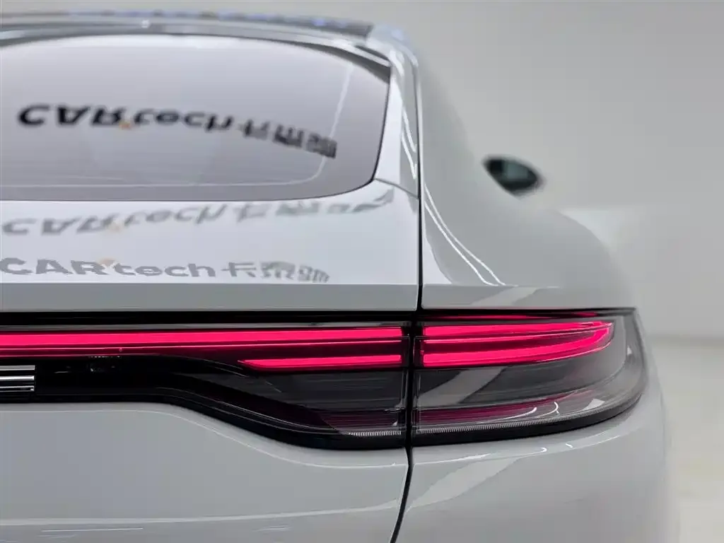 Porsche Panamera 2024 из CN, фото 9