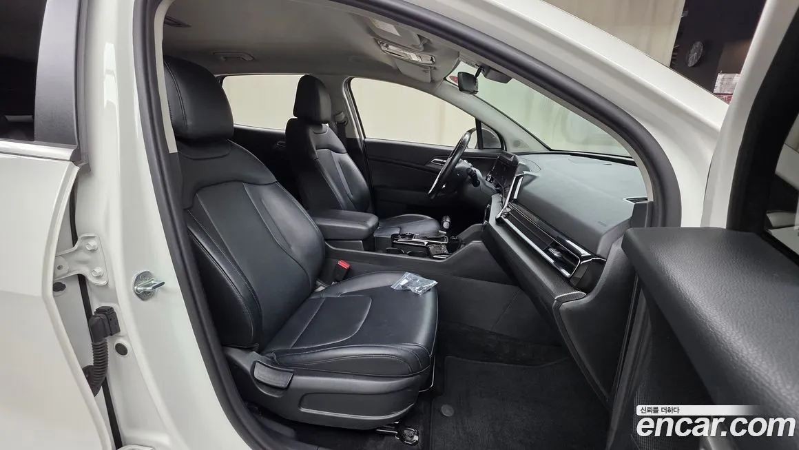 Kia Sportage — фото 10