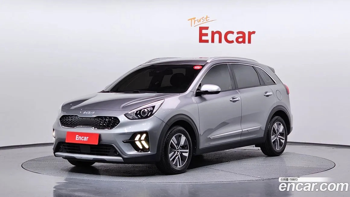 Kia Niro — фото 1