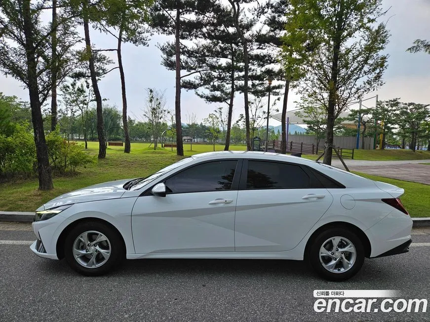 Hyundai AVANTE — фото 2