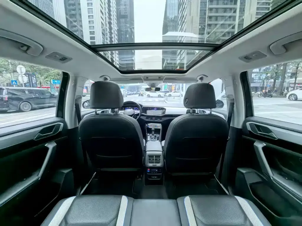 Volkswagen GTE PHEV 2021 из CN, фото 3