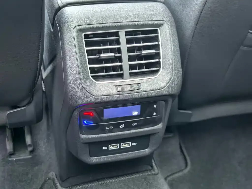 Volkswagen GTE PHEV 2021 из CN, фото 4