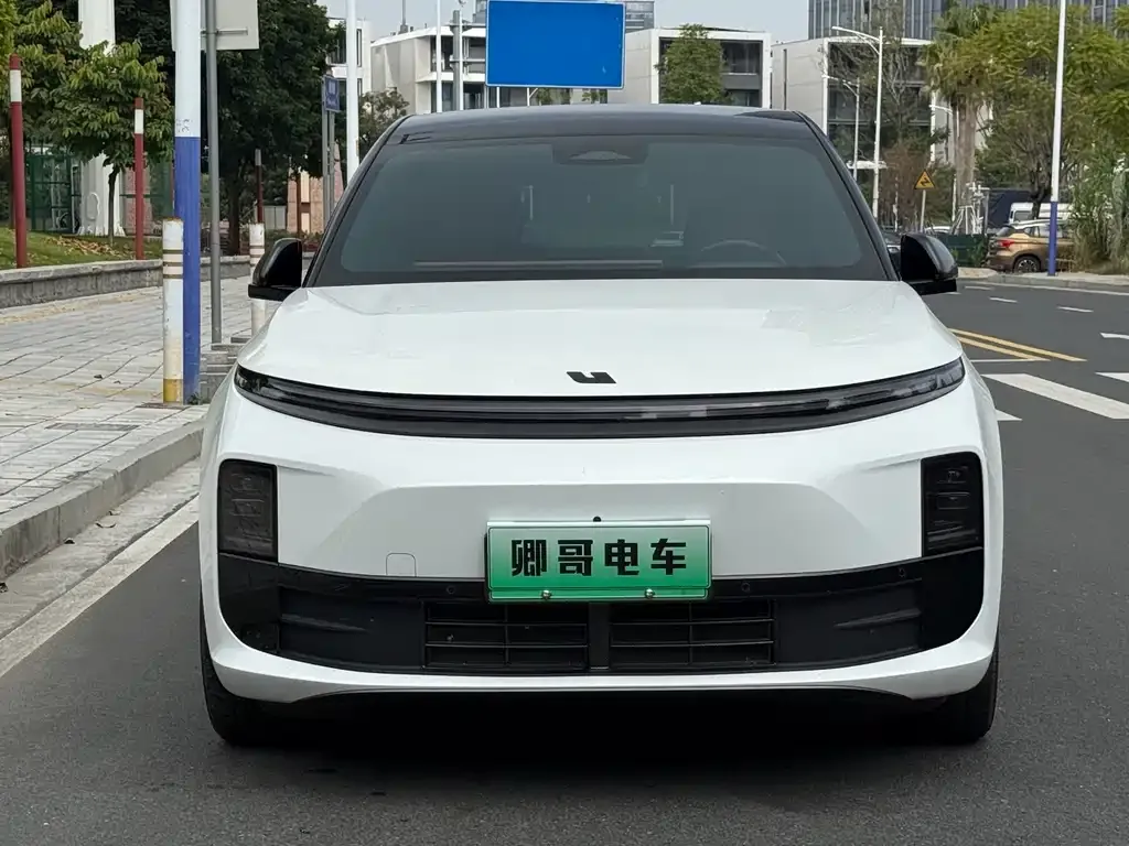 Li Auto L6 2024 из CN, фото 2