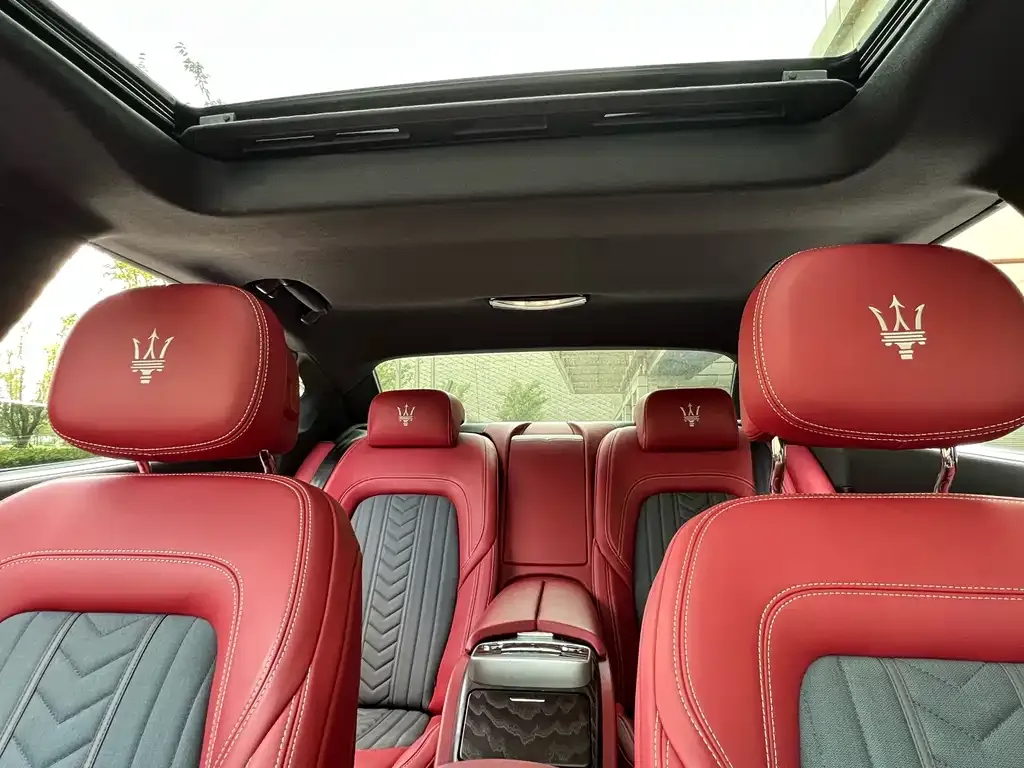 Maserati Quattroporte — фото 5