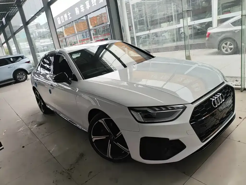 Audi A4L 2024 из CN, фото 5