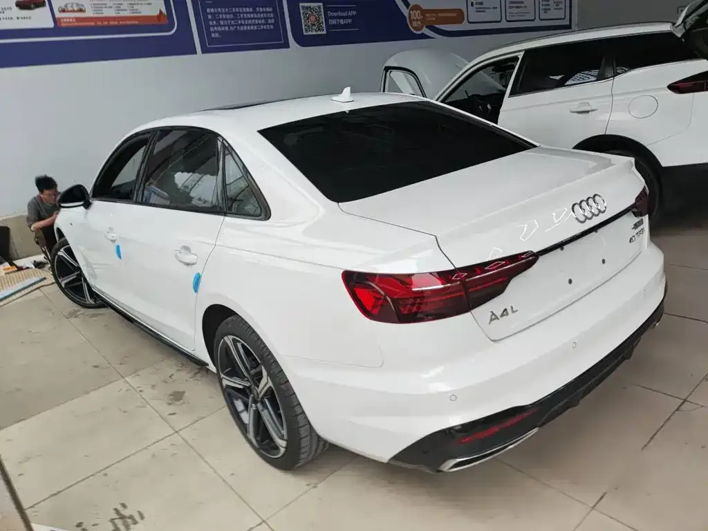 Audi A4L 2024 из CN, фото 6