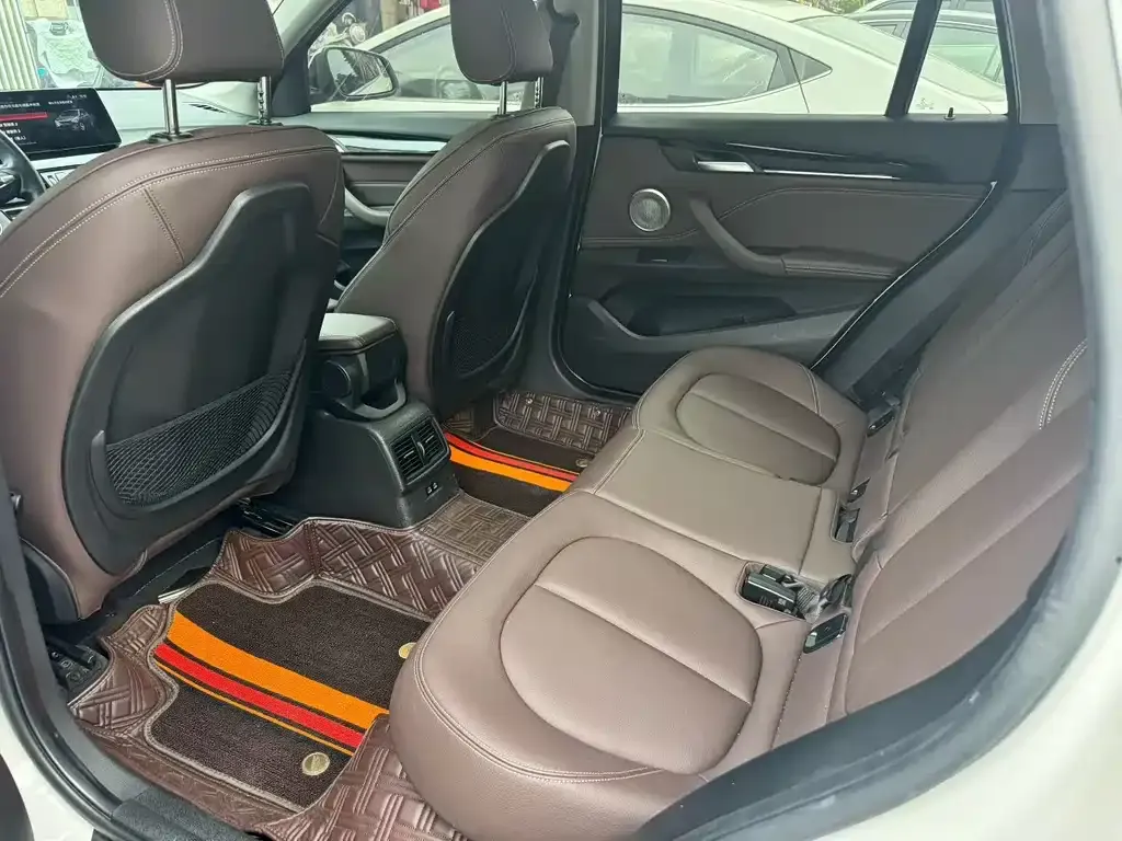 BMW X1 2022 из CN, фото 4