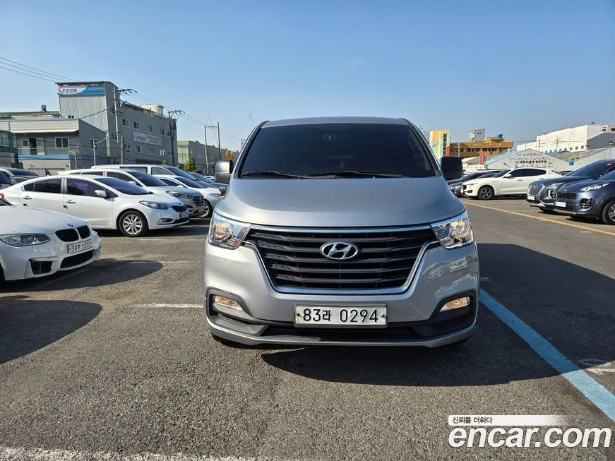 Hyundai Starex — фото 2