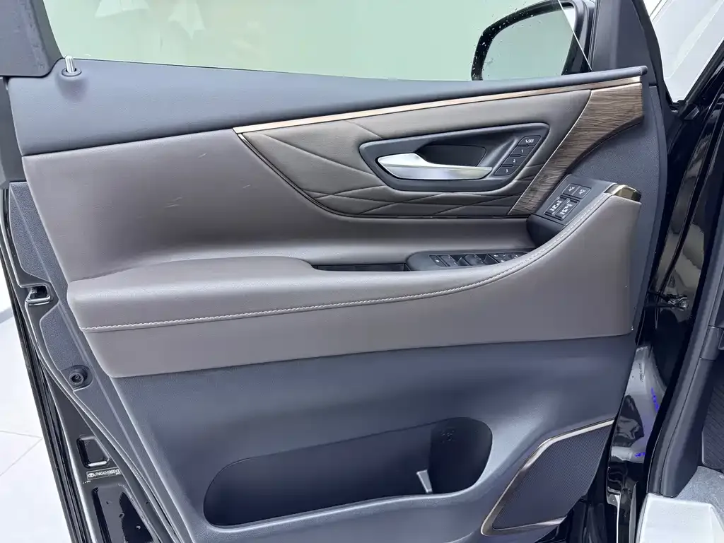 Toyota Alphard 2024 из CN, фото 6