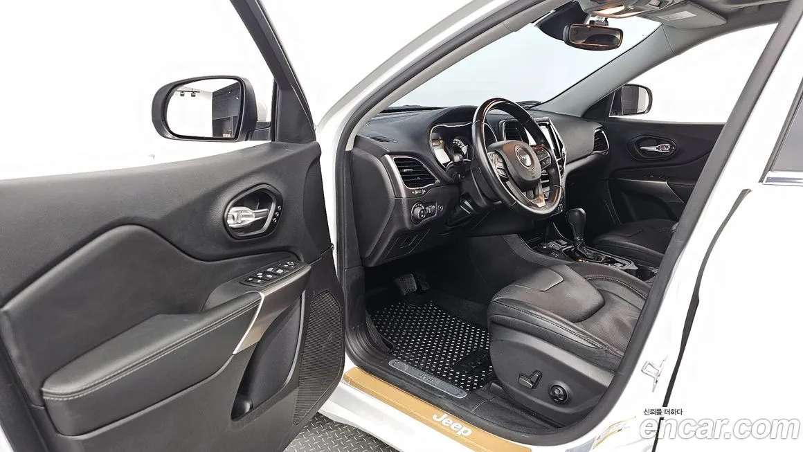 Jeep Cherokee 2021 из KR, фото 10