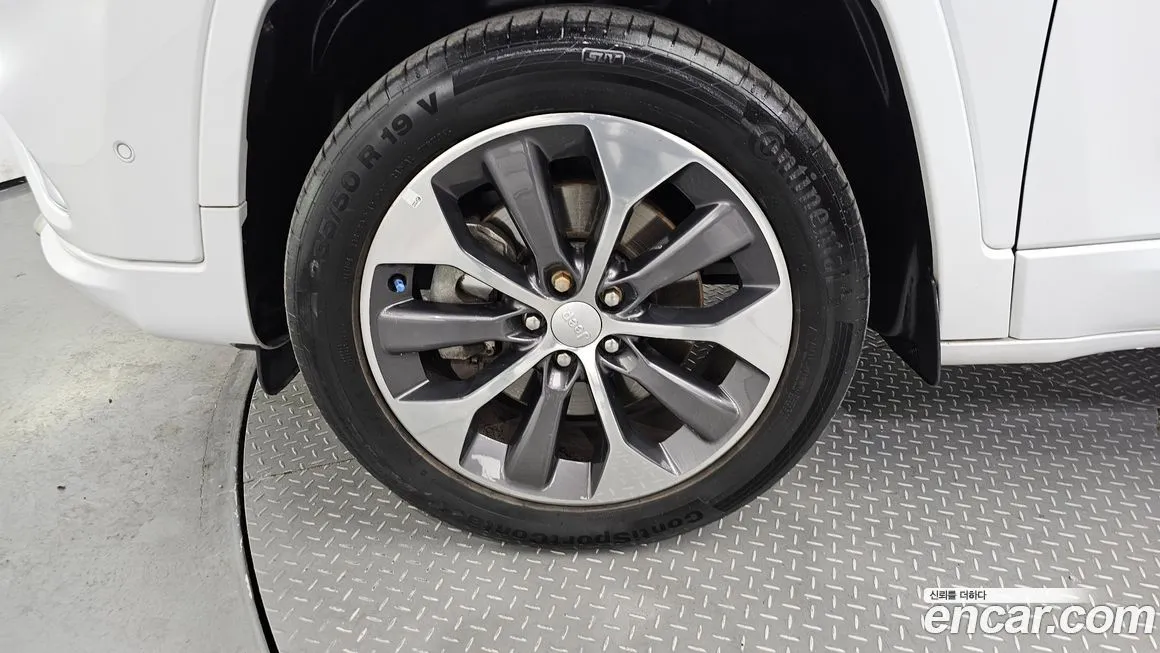 Jeep Cherokee 2021 из KR, фото 5