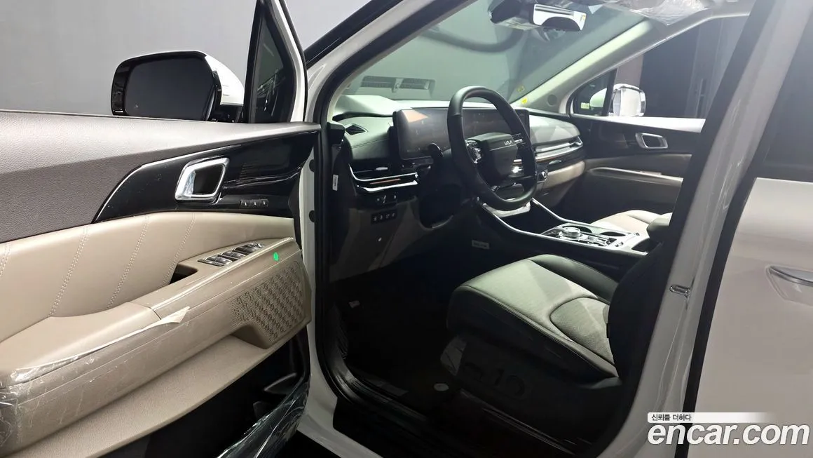 Kia Carnival — фото 10