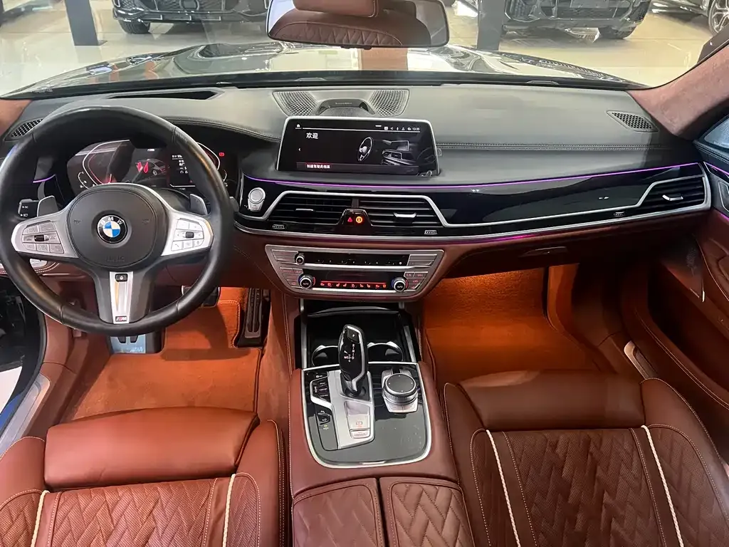 BMW 7 Series 2021 из CN, фото 10