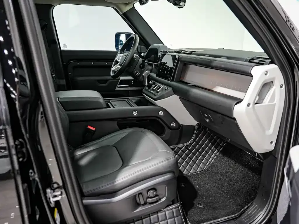 Land Rover Defender 2024 из CN, фото 10