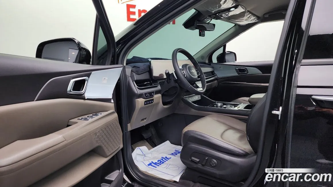 Kia Carnival — фото 10