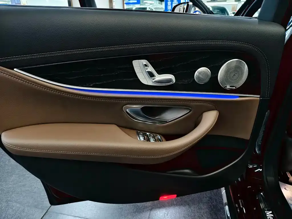 [object Object] E-Class 2022 из CN, фото 10