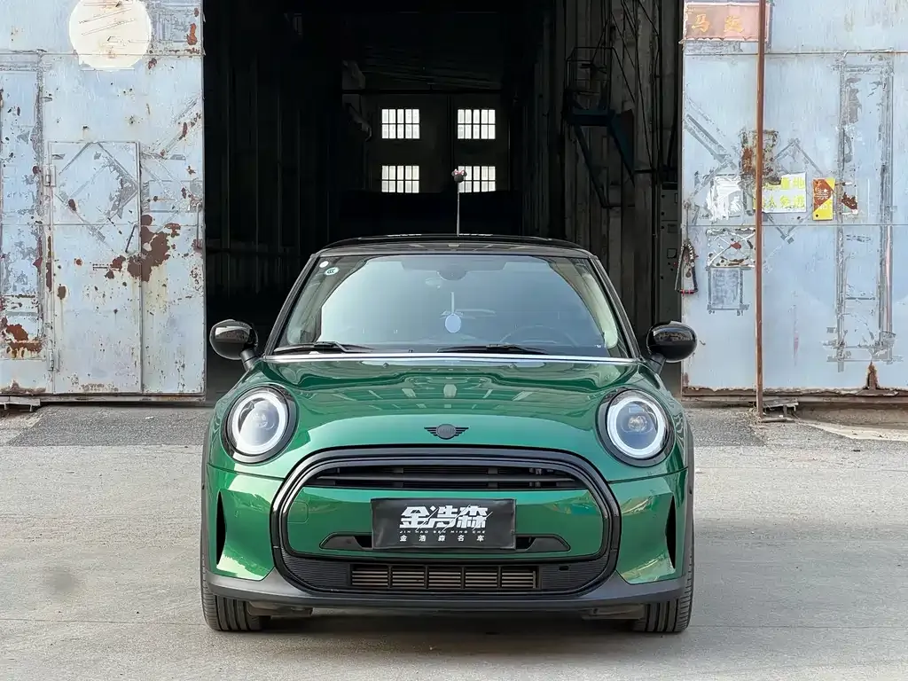 MINI Cooper (3-door) 2022 из CN, фото 2