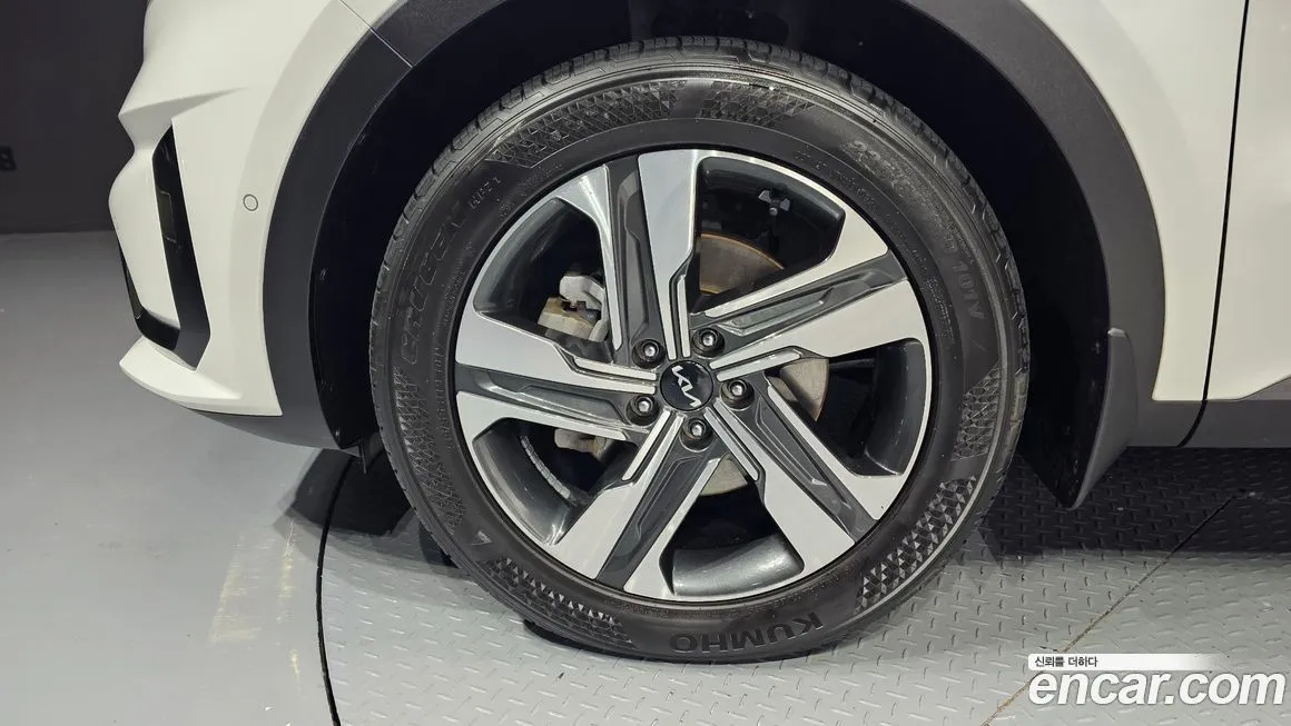 Kia Sorento — фото 5