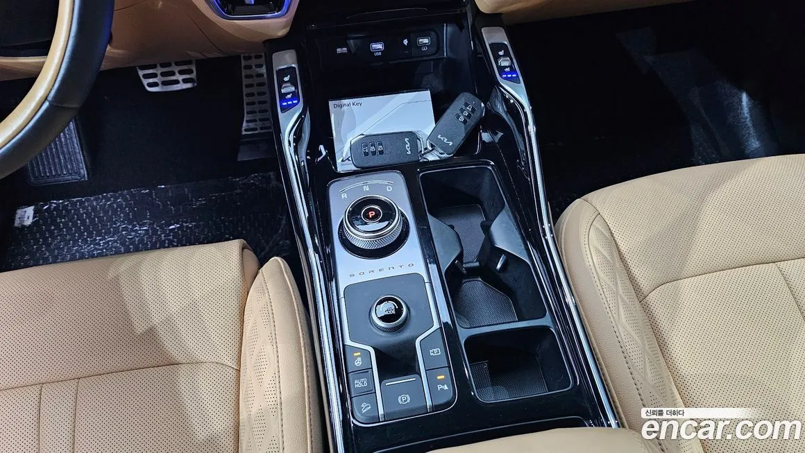 Kia Sorento — фото 9