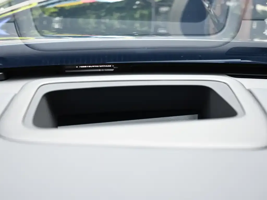 Rolls-Royce Cullinan 2023 из CN, фото 6