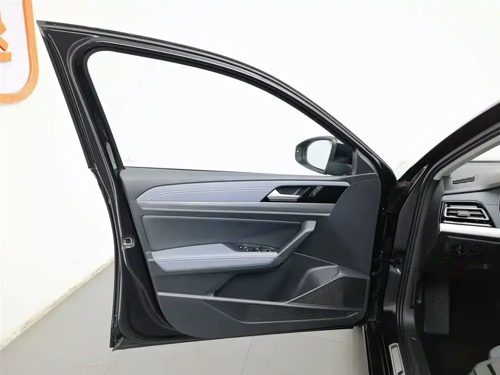 Volkswagen Lavida 2023 из CN, фото 8
