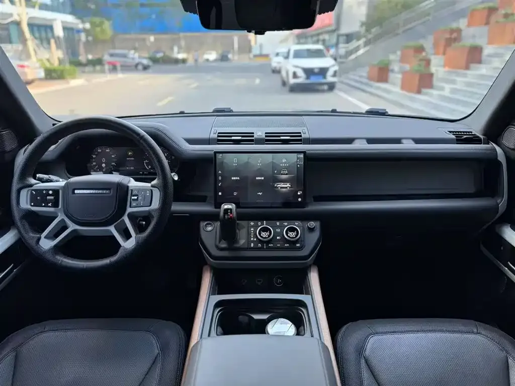 Land Rover Defender 2025 из CN, фото 10