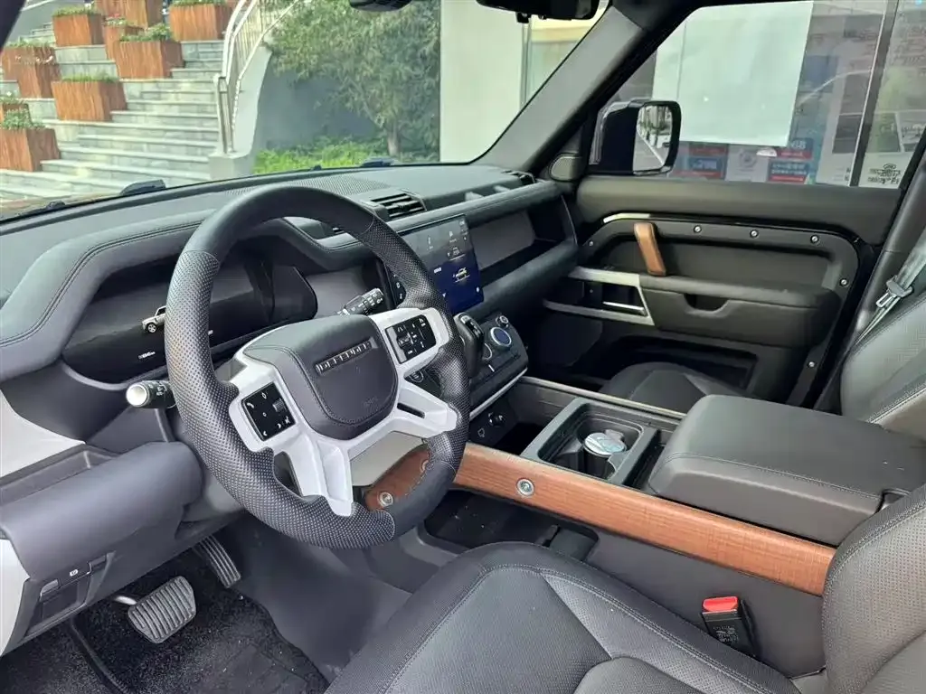 Land Rover Defender 2025 из CN, фото 8