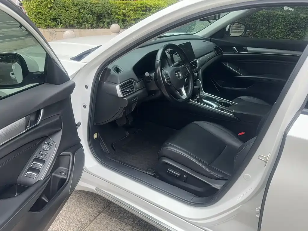 Honda Accord 2022 из CN, фото 9