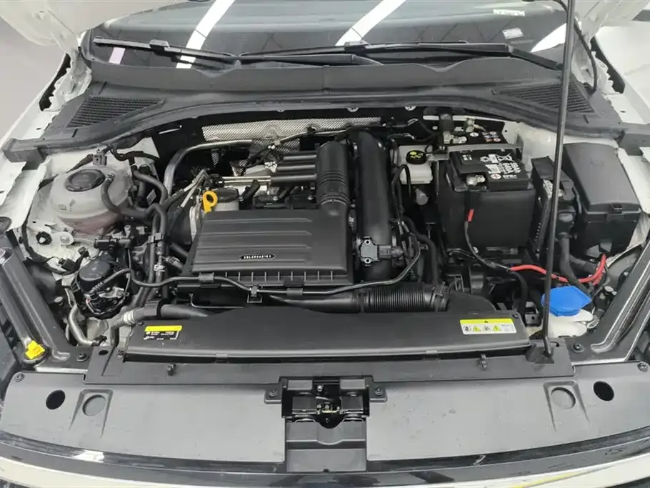 Volkswagen Bora 2024 из CN, фото 10