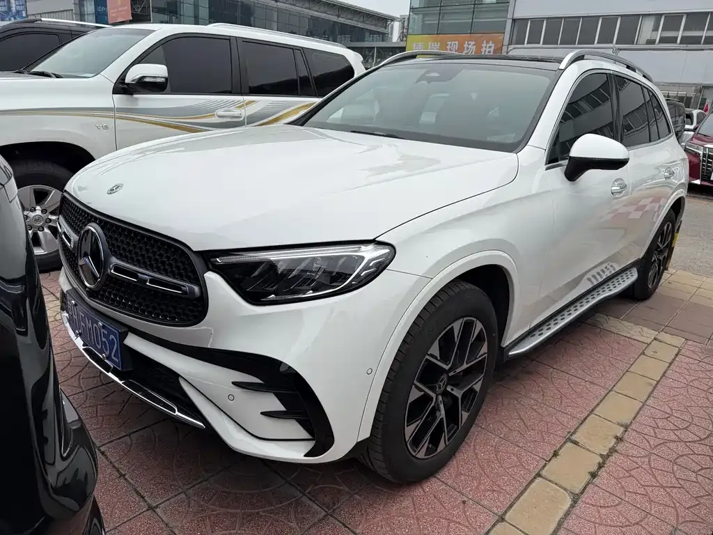 Mercedes-Benz GLC 2023 из CN, фото 1