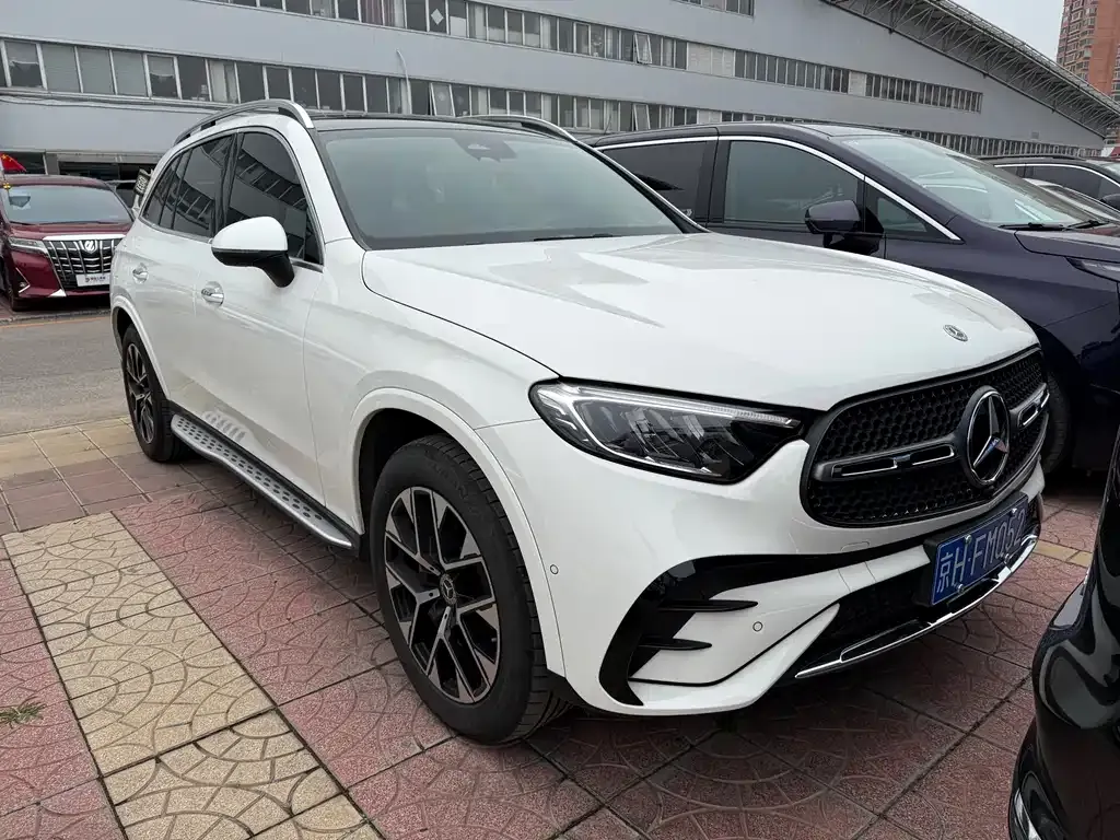 Mercedes-Benz GLC 2023 из CN, фото 2