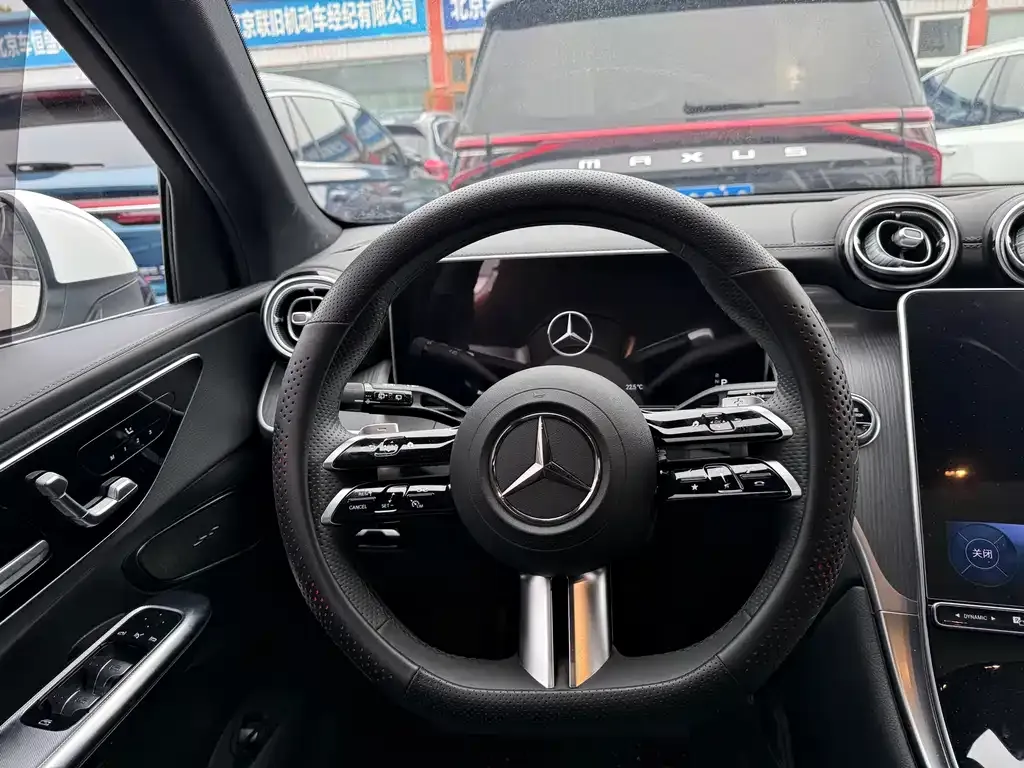 Mercedes-Benz GLC 2023 из CN, фото 8