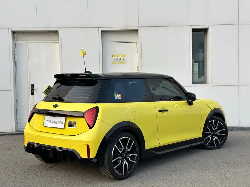 MINI Cooper (3-door) 2025 из CN, фото 4