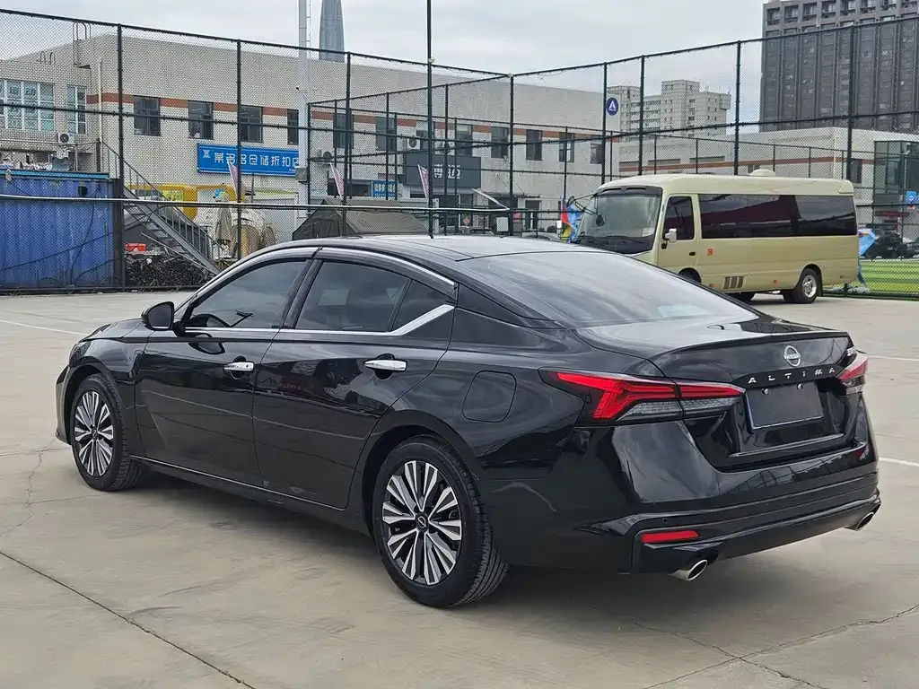 Nissan Teana 2024 из CN, фото 4