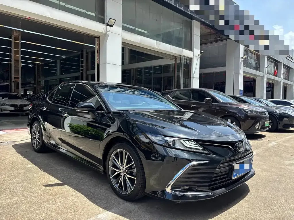 Toyota Camry 2023 из CN, фото 1