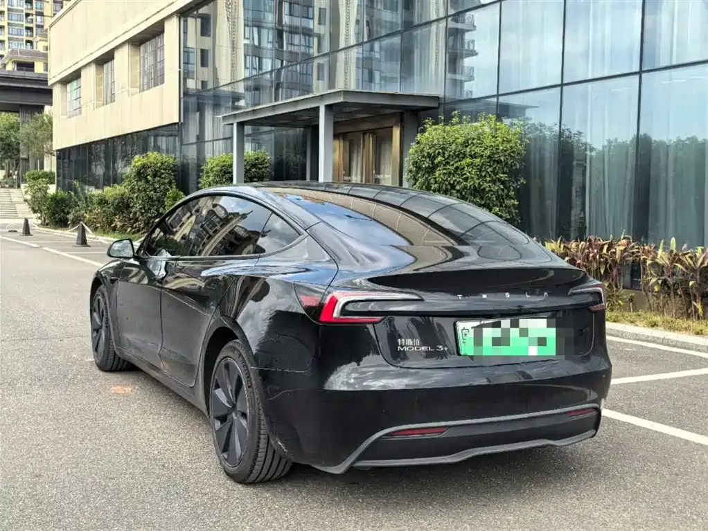 Tesla Model 3 2023 из CN, фото 7