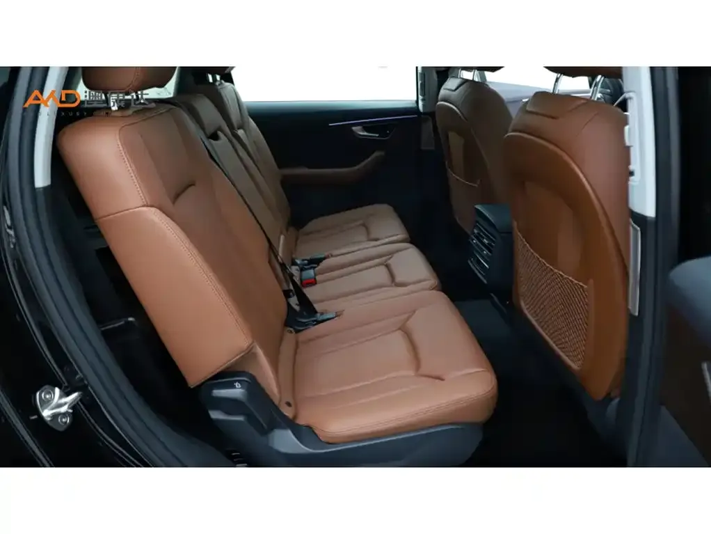 Audi Q7 2024 из CN, фото 8