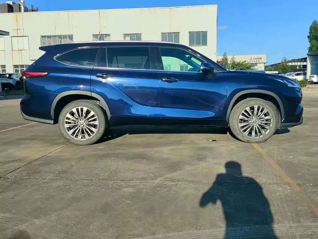 Toyota Highlander 2022 из CN, фото 4