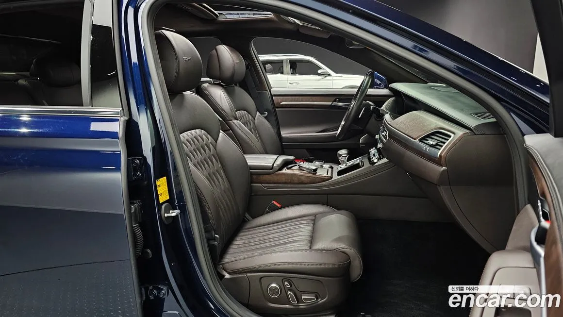 Genesis G90 — фото 10