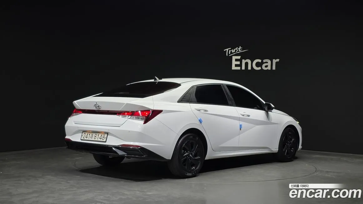 Hyundai AVANTE — фото 2
