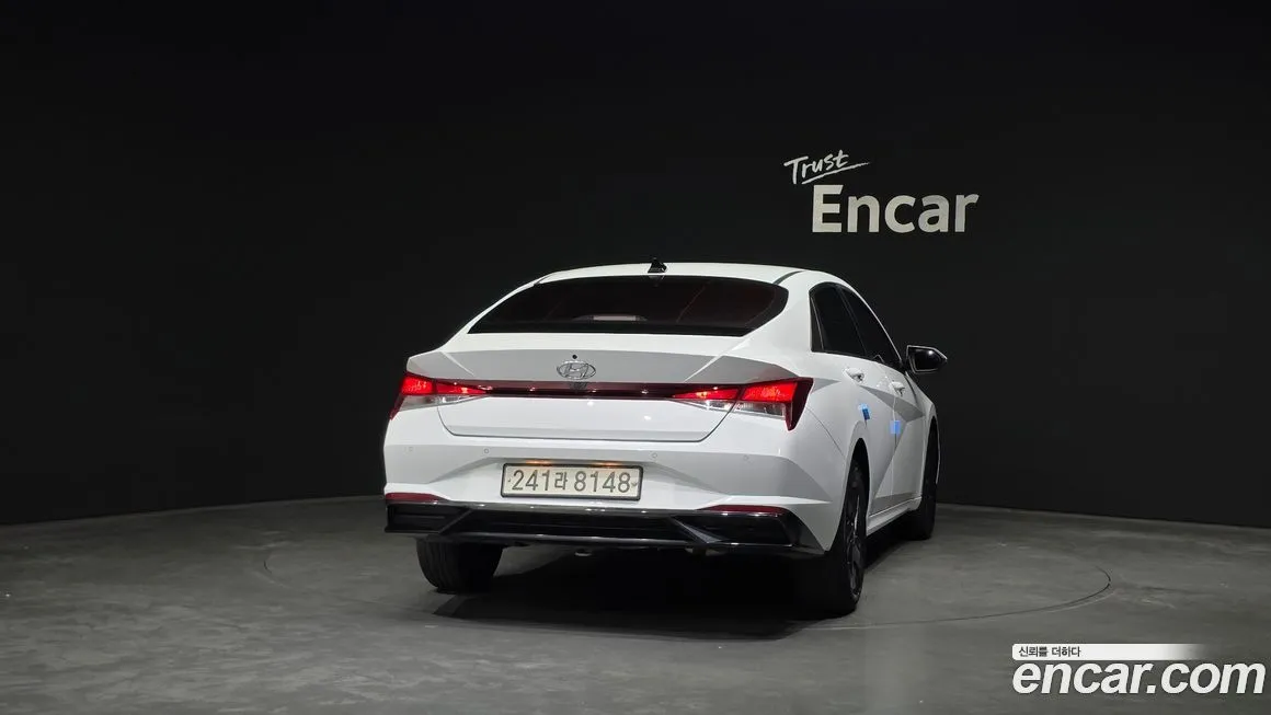 Hyundai AVANTE — фото 4