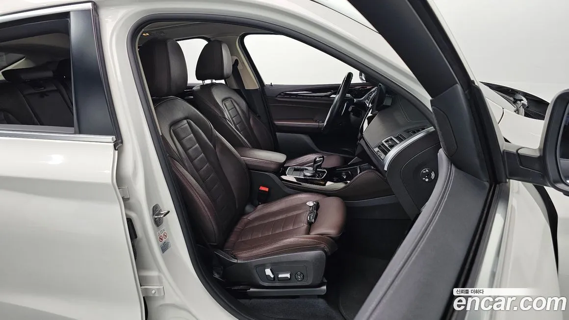 BMW X4 2022 из KR, фото 10