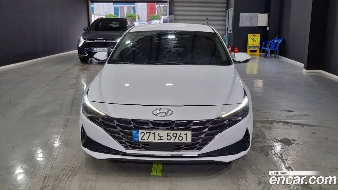 Hyundai AVANTE — фото 3