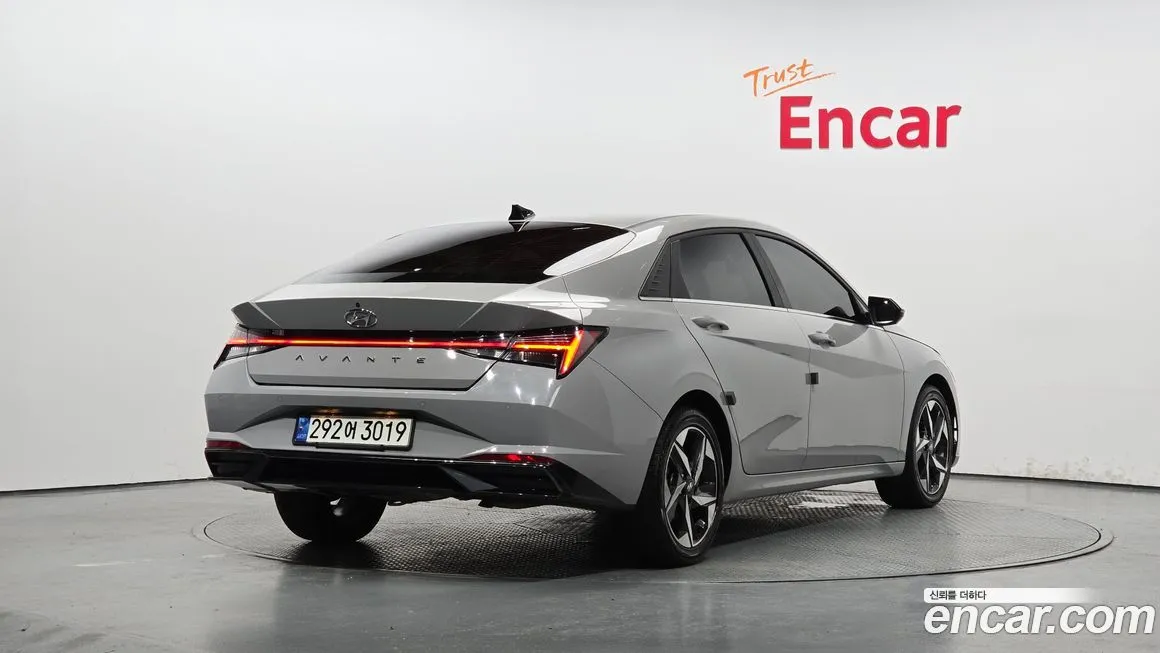Hyundai AVANTE — фото 2