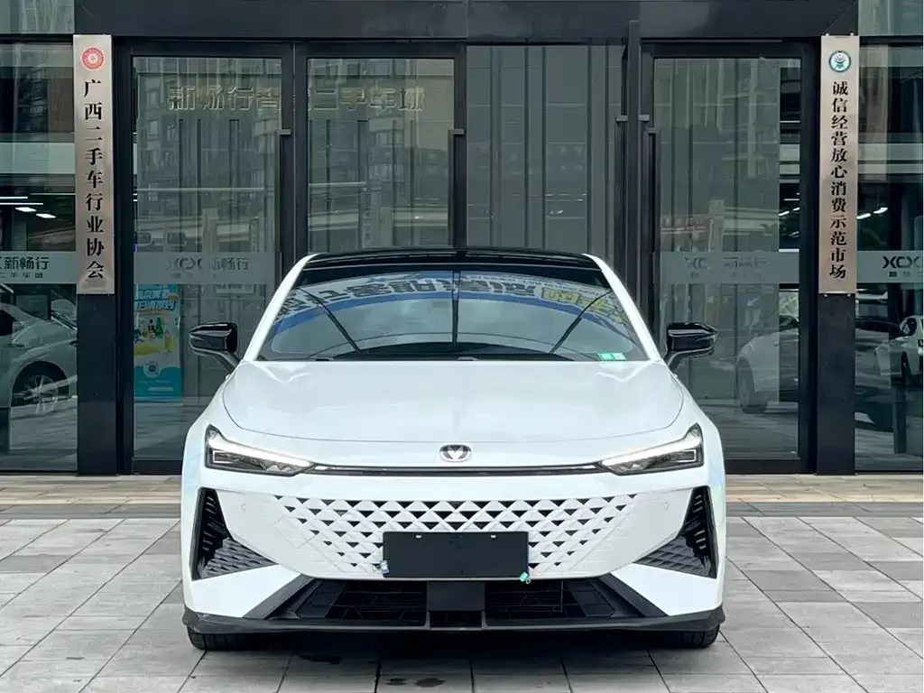 Changan UNI-V 2024 из CN, фото 2